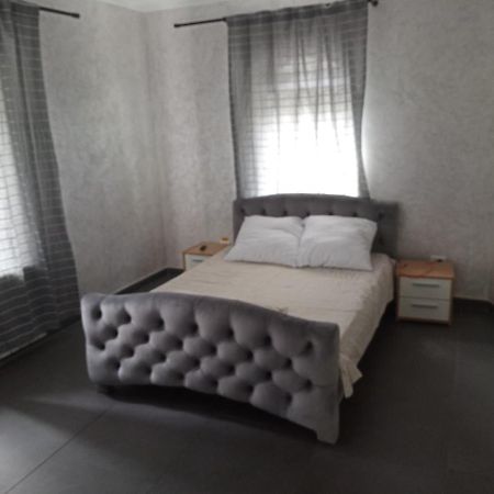 Cataleya Caffee Ostello Rădăuţi Esterno foto
